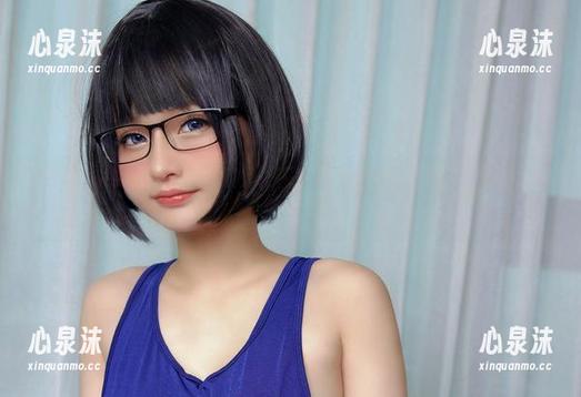 Azami Azami白衬衫合集:明明是上班穿的,偏偏让我想起了我那破碎的茶几