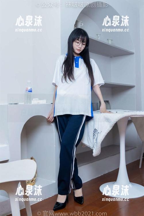 BoBoSocks袜啵啵-泡芙 BoBoSocks袜啵啵 - 免费图包,泡芙的白棉袜,保证让你眼前一亮,啧啧