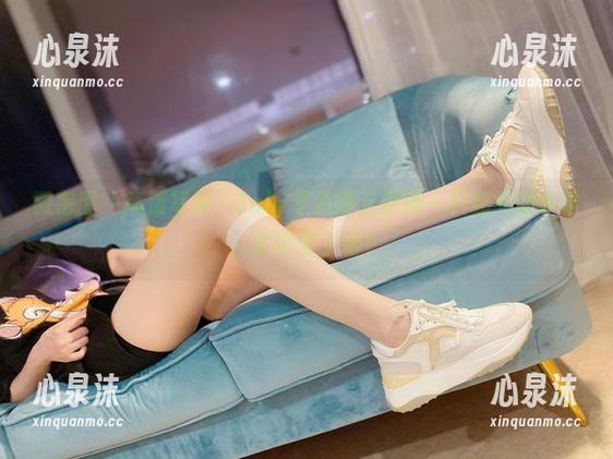 July芝岚 微密圈 - 高清写真,July芝岚的天使像一只迷失的小羊,太可爱了吧?