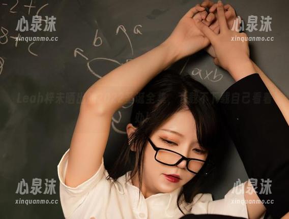 Leah梓未晒出的2022圣诞全集，下载不下载自己看着办！