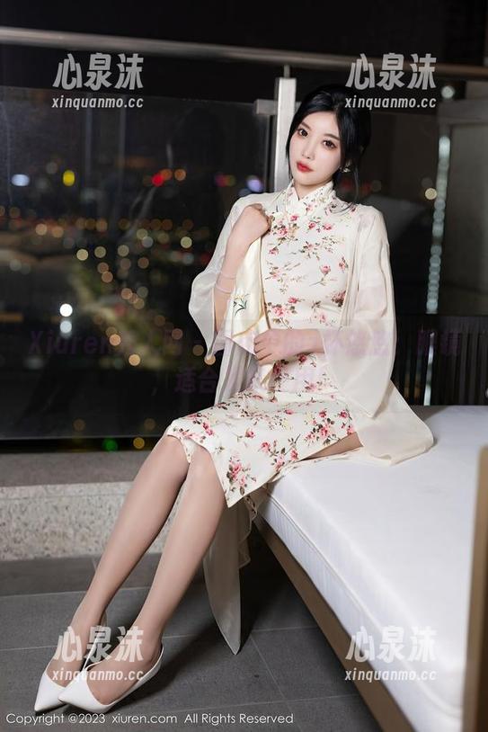 Xiuren秀人网 - 图库中的z杯悠悠：眼镜，适合发呆使用！