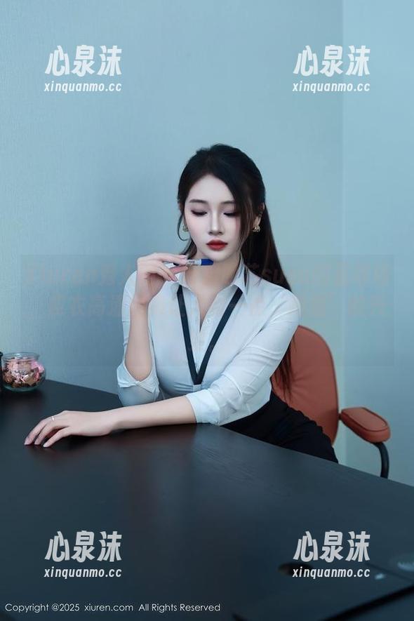 Xiuren秀人网-晚苏susu Xiuren秀人网 - 开启晚苏susu的足球场,皮衣高清图集让人有一点‘跑题’的兴致。