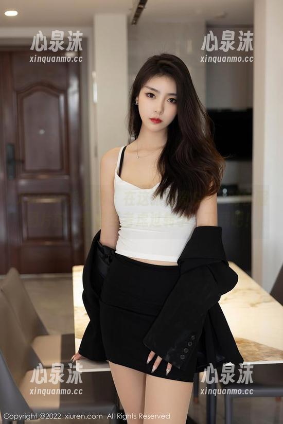 Xiuren秀人网-白微Sera Xiuren秀人网 - 在这张白微Sera的校服图片前,我甚至考虑过转学,下载吧!