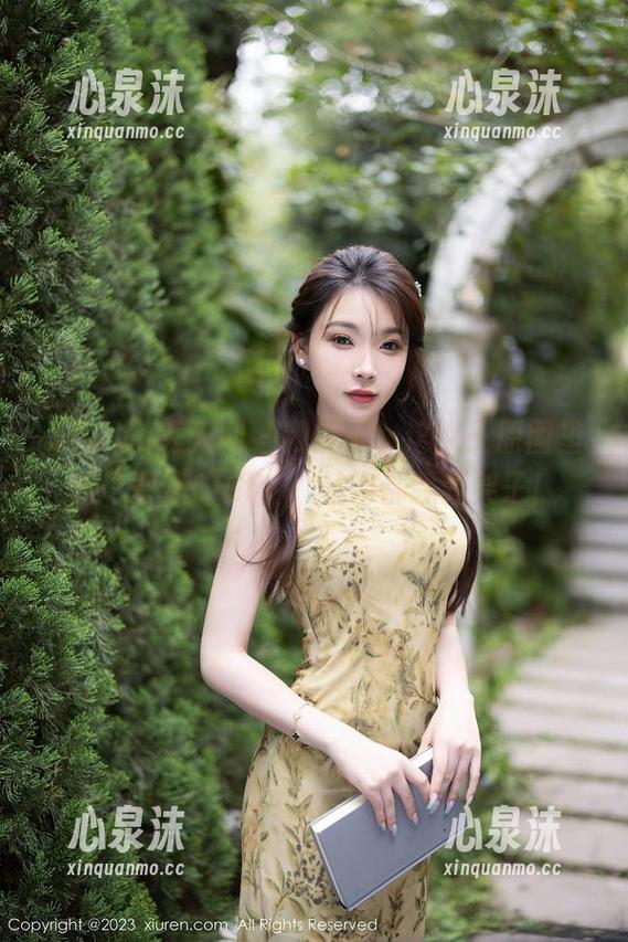 Xiuren秀人网-黄婧GIGI Xiuren秀人网 - 我的天,这女王原图里的“黄婧GIGI”,站姿都飘着架子!