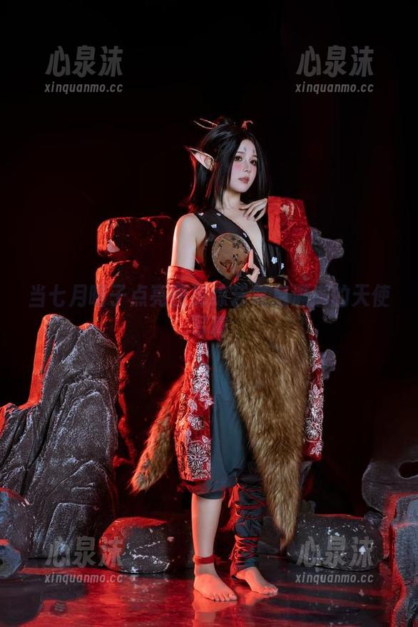 七月喵子 当七月喵子点亮图库综艺气息满满的天使写真