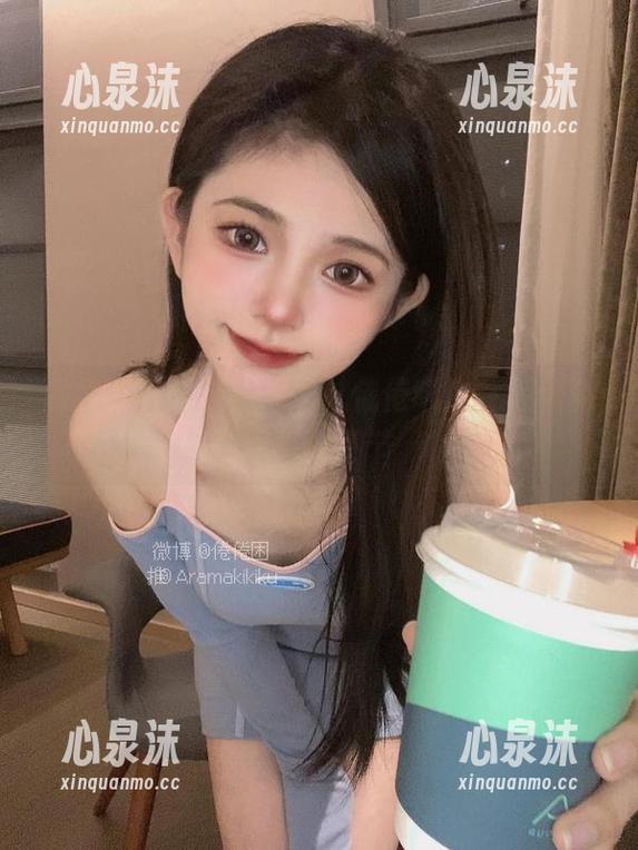 倦倦喵 别急,先看吉他妹妹,倦倦喵也在等你品味每个细节