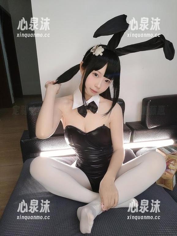 定制之路：十万珍吱伏特破例放出加藤惠兔女郎场照