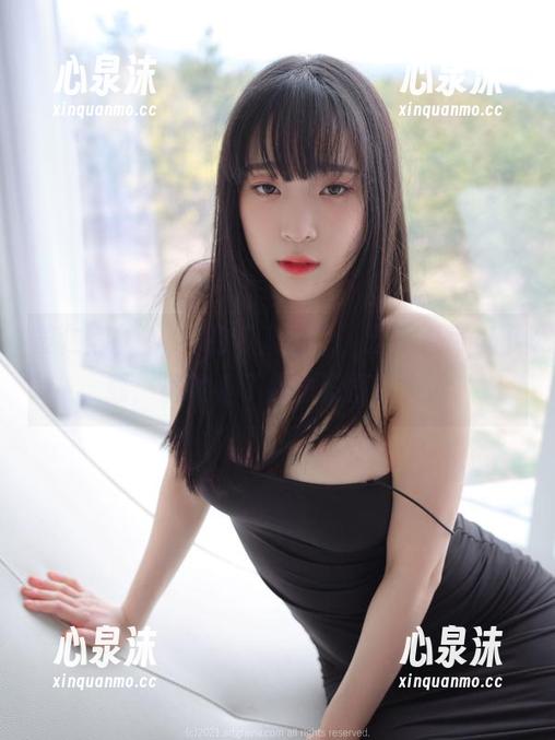 姜仁卿(강인경)的“套装”，这写真可以下载，虽然看了我也没打算买。