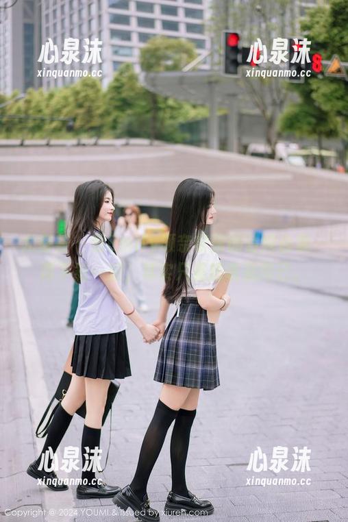 尤蜜荟-Emily顾奈奈酱 尤蜜荟 - 看Emily顾奈奈酱的清纯合集,再下载一波,其实只是想收藏而已。