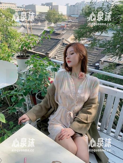 就是阿朱啊 微密圈 - 就是阿朱啊修女的选择,图片似乎在悄悄说话,下载一张试试吧。