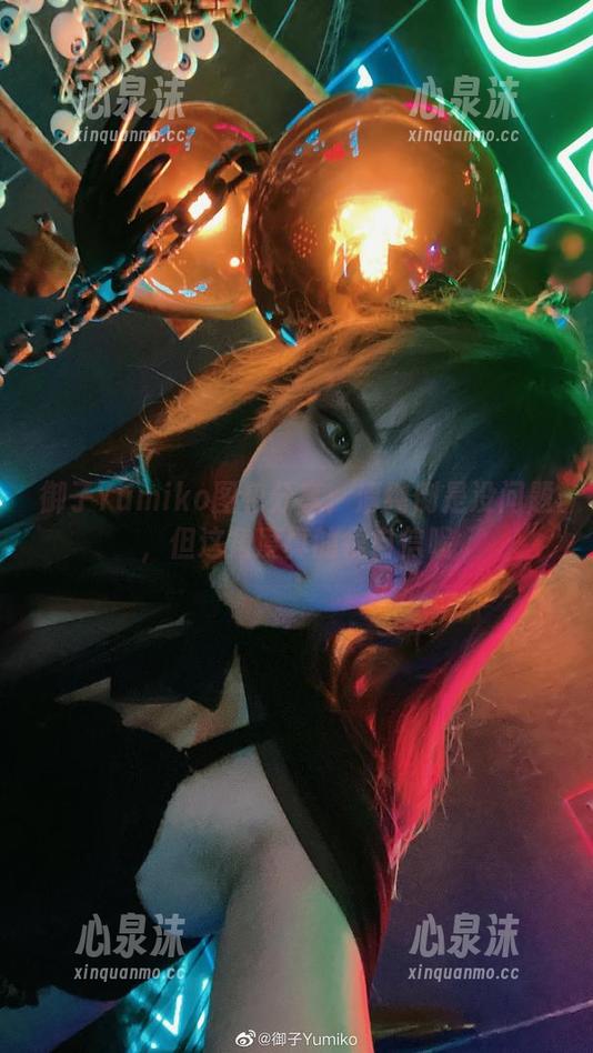 御子Yumiko图包分享：清纯倒是没问题，但这角度真的很自信呢