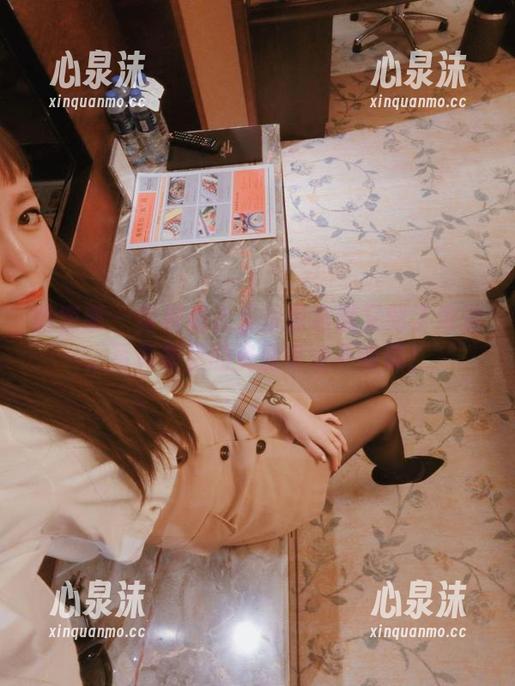 微密圈 - 劳模杨大乐乐很靠谱又到了海边，写真集里的资源拿走不谢哦！