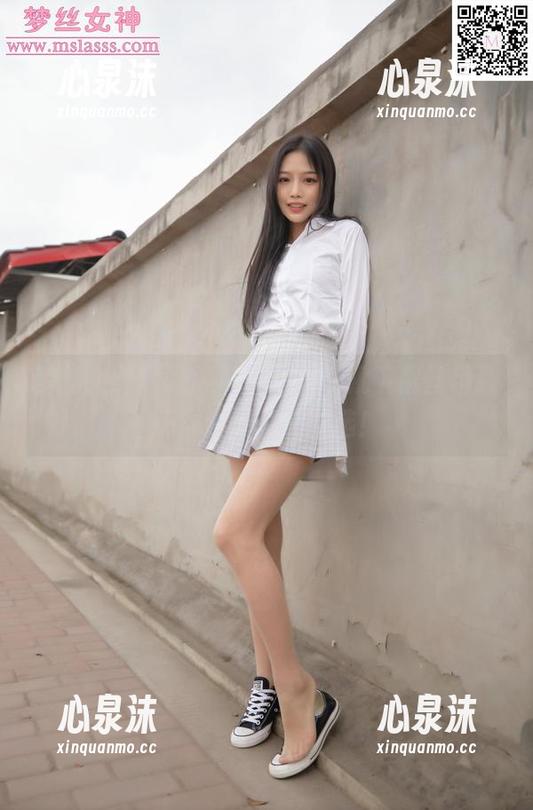 梦丝女神-凌凌 梦丝女神 - 凌凌帅气出镜,靴下黑丝精致感满分的写真精选!