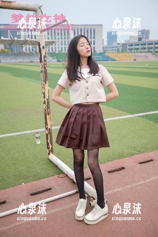 梦丝女神-雪馨 梦丝女神 - 从浴缸里冒出来的诱惑:雪馨的套图下载指南!