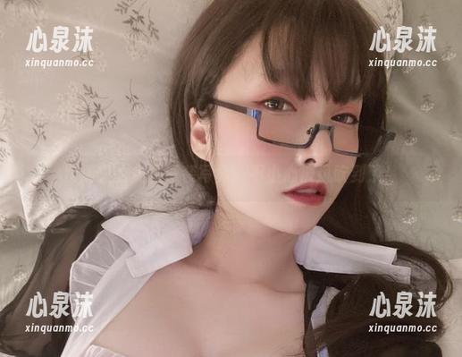 次屁啦 次屁啦的免费泳装写真,不小心被风吹到了!