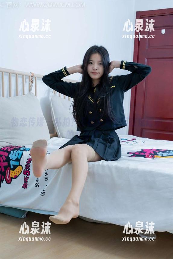 物恋传媒-佳琪 物恋传媒 - 私拍?不如说是佳琪在炫耀她的女友吧。