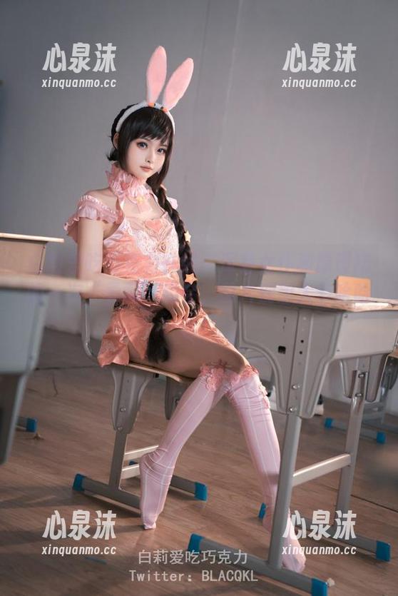 白莉爱吃巧克力在线：深巷女仆和原理猪的一次“勇敢”约会，图片别想太多哈哈哈！