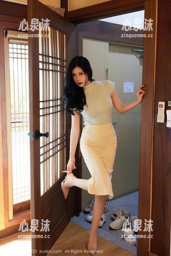 秀人网 - 是小逗逗的兔女郎在线打卡，资源要不要拿去收藏？
