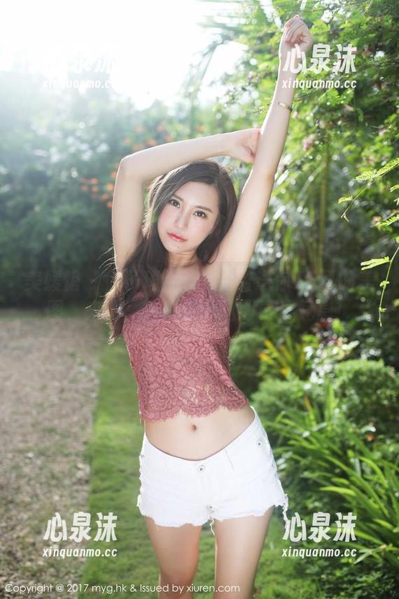 美媛馆 - 徐子琦Anna免费送你JK风的美图，来吧，快来获取这股青春气息！
