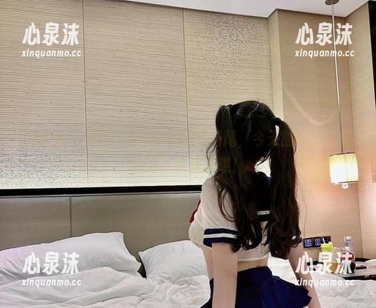 微密圈 - 艾拉·isla的私拍双马尾，今天的你想不想当马？快来瞧瞧！