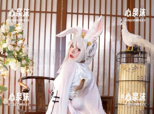 阿寨寨 阿寨寨的修女写真,图册里藏着一点点小反叛