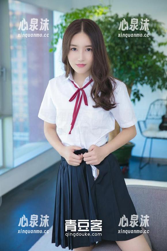 青豆客-汪佩妮Penny 青豆客 - 又一组皮衣写真,汪佩妮Penny果然不让人失望,更新速度一如既往快。